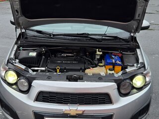 2013 Chevrolet Aveo II, серебристый, 680000 рублей, вид 3
