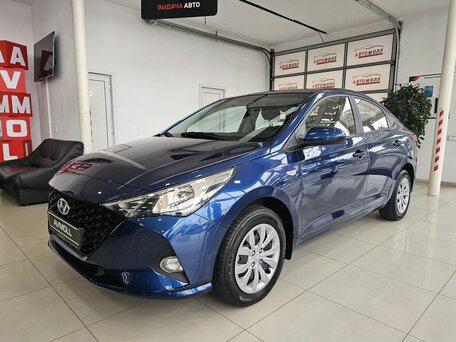 2021 Hyundai Solaris II Рестайлинг, синий, 1889000 рублей, вид 1