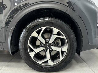 2020 Kia Sportage IV Рестайлинг, чёрный, 2390000 рублей, вид 5