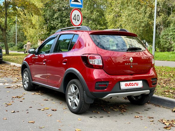 2019 Renault Sandero Stepway II Рестайлинг, красный, 999990 рублей - вид 6