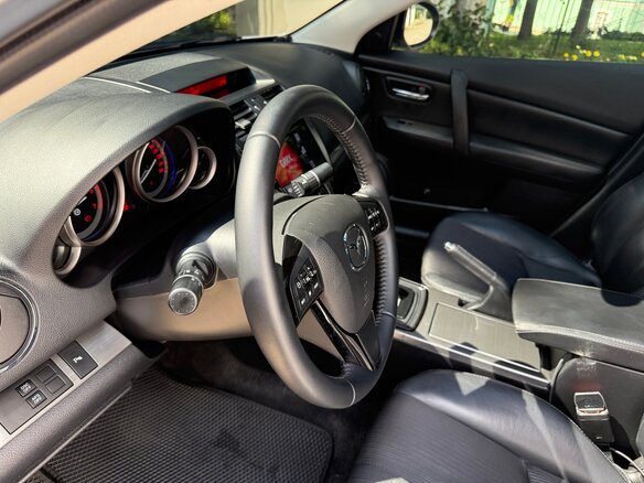 2010 Mazda 6 II (GH) Рестайлинг, белый, 950000 рублей - вид 13