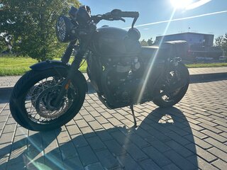 2023 Triumph Bonneville T120, чёрный, 1027349 рублей, вид 4