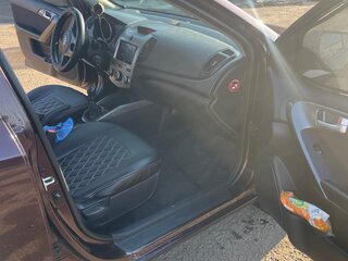 2010 Kia Cerato 6-speed II, чёрный, 680000 рублей, вид 5
