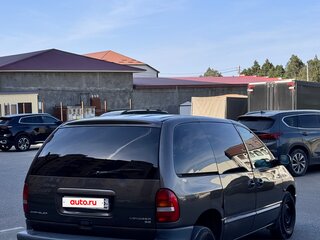 1999 Chrysler Voyager III, коричневый, 305000 рублей, вид 4