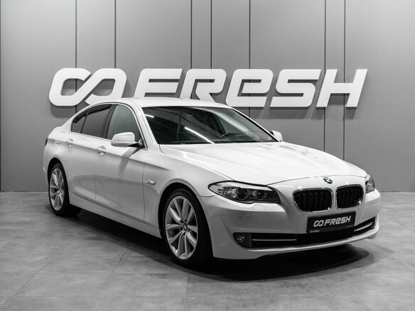 2010 BMW 5 серии 523i VI (F10/F11/F07), белый, 1900000 рублей