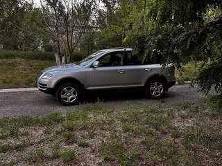 2004 Volkswagen Touareg I, серебристый, 800000 рублей, вид 5