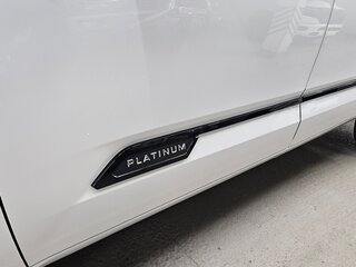 2022 Toyota Tundra CrewMax III, белый, 6750000 рублей, вид 2