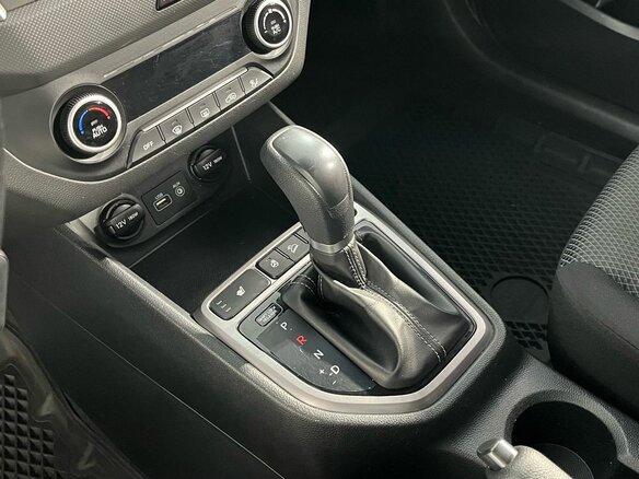 2018 Hyundai Creta I, серый, 1680000 рублей - вид 11