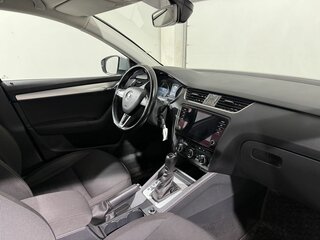2017 Skoda Octavia III (A7) Рестайлинг, серебристый, 1519800 рублей, вид 3