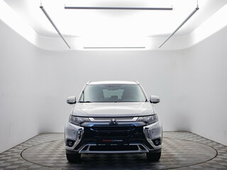 2021 Mitsubishi Outlander III Рестайлинг 3, белый, 2680000 рублей, вид 2