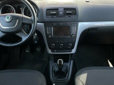 2012 Skoda Yeti I, серый, 660000 рублей, вид 3