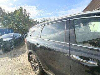 2018 Kia Sorento III Prime Рестайлинг, чёрный, 1195843 рублей, вид 4