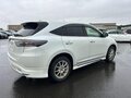 2015 Toyota Harrier III (XU60), белый, 1950055 рублей - вид 3