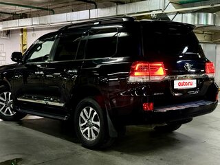2016 Toyota Land Cruiser 200 Series Рестайлинг 2, чёрный, 6200000 рублей, вид 3