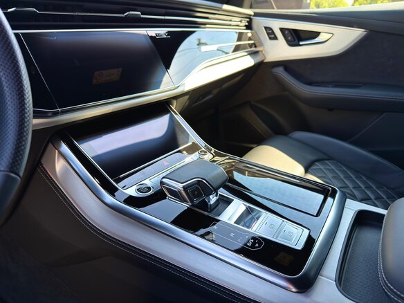 2021 Audi Q8 55 TFSI I (4M), чёрный, 8499000 рублей - вид 14