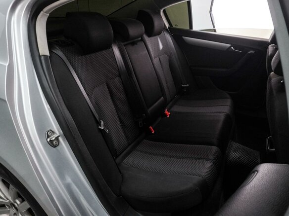 2012 Volkswagen Passat B7, серебристый, 899000 рублей - вид 6