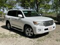 2012 Toyota Land Cruiser 200 Series Рестайлинг 1, белый, 4600000 рублей - вид 2
