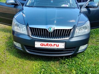 2012 Skoda Octavia II (A5) Рестайлинг, серый, 850000 рублей, вид 2