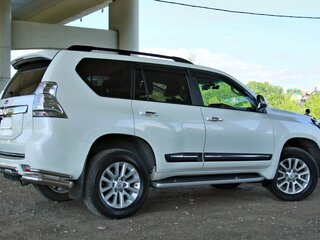 2014 Toyota Land Cruiser Prado 150 Series Рестайлинг 1, белый, 4250000 рублей, вид 2