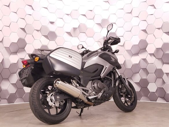 2015 Honda NC 750X, серый, 677000 рублей - вид 6