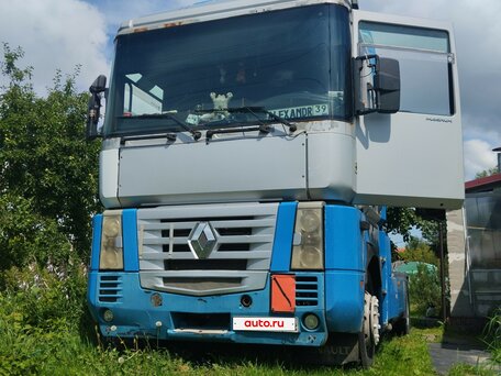2002 Renault Magnum, серый, 600000 рублей, вид 1