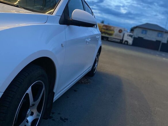 2013 Chevrolet Cruze I Рестайлинг, белый, 980000 рублей - вид 13