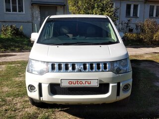 2007 Mitsubishi Delica D:5 I, белый, 1500000 рублей, вид 2