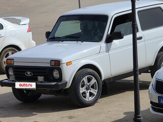 2017 Lada (ВАЗ) 2121 (4x4) I Рестайлинг, белый, 700000 рублей, вид 3