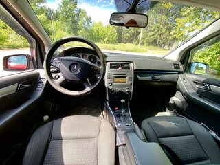 2010 Mercedes-Benz B-Класс 200 I (W245) Рестайлинг, красный, 1250000 рублей, вид 5