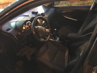 2012 Toyota Corolla X (E140, E150) Рестайлинг, серый, 970000 рублей, вид 4