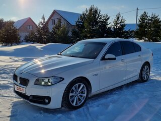 2014 BMW 5 серии 520i VI (F10/F11/F07) Рестайлинг, белый, 1850000 рублей, вид 3