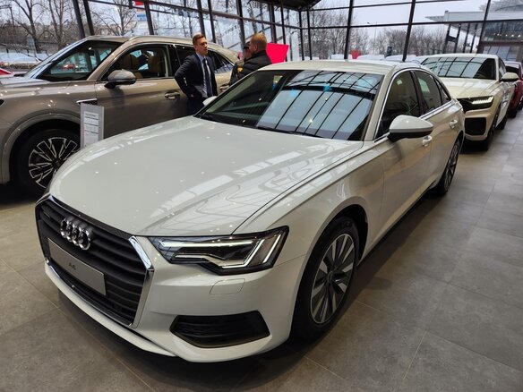 2022 Audi A6 45 TFSI V (C8), белый, 7500000 рублей