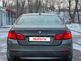 2014 BMW 5 серии 528i VI (F10/F11/F07) Рестайлинг, серый, 1990000 рублей, вид 5