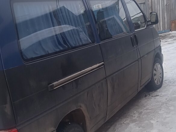 1996 Volkswagen Transporter T4, синий, 670000 рублей - вид 3