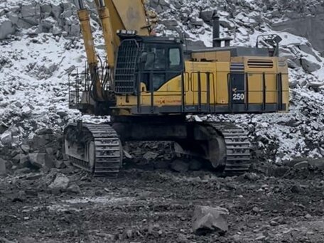 2013 Komatsu PC1250, жёлтый, 55000000 рублей, вид 2