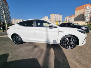 2023 JAC J7 I, белый, 1450000 рублей, вид 3