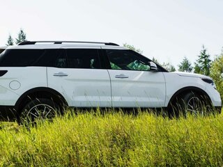 2014 Ford Explorer V, белый, 1700000 рублей, вид 4