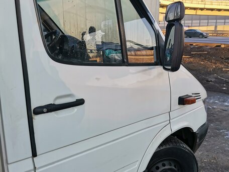 2000 Mercedes-Benz Sprinter, белый, 1150000 рублей, вид 5