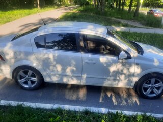 2011 Opel Astra H Рестайлинг, белый, 580000 рублей, вид 3