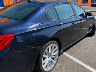2010 BMW 7 серии Long 750Li xDrive V (F01/F02/F04), синий, 1435022 рублей, вид 3