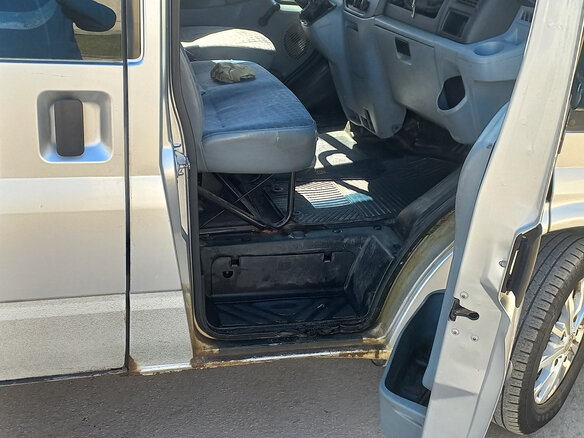 2006 Ford Transit, серый, 820000 рублей - вид 11