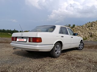 1987 Mercedes-Benz S-Класс 300 II (W126) Рестайлинг, белый, 650000 рублей, вид 4