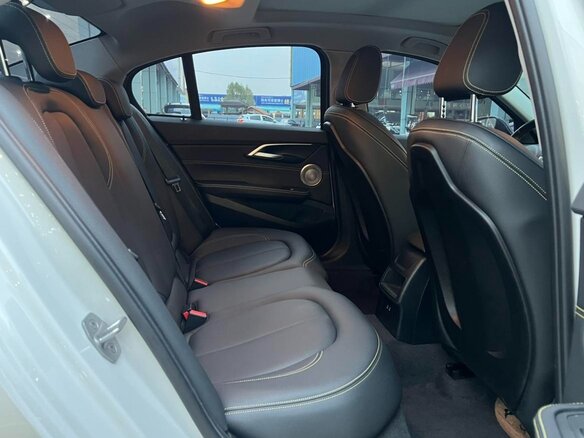 2022 BMW 1 серии 120i III (F52) Рестайлинг, белый, 1615000 рублей - вид 14