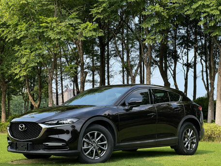 2023 Mazda CX-4 I Рестайлинг, чёрный, 2150000 рублей, вид 2