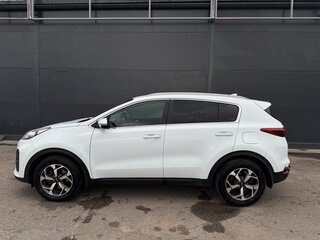 2018 Kia Sportage IV Рестайлинг, белый, 1700000 рублей, вид 2