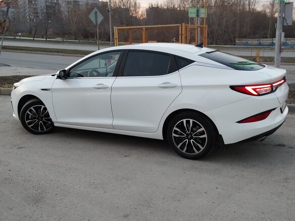 2023 JAC J7 I, белый, 1300000 рублей - вид 5