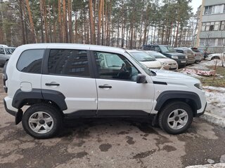 2023 Lada (ВАЗ) Niva Travel I, белый, 1200000 рублей, вид 2