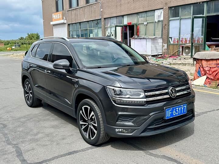 Открыть фотографии: Volkswagen Tharu I