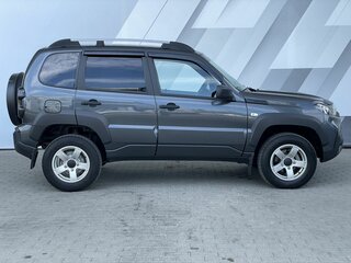 2021 Lada (ВАЗ) Niva Travel I, серый, 1043000 рублей, вид 4
