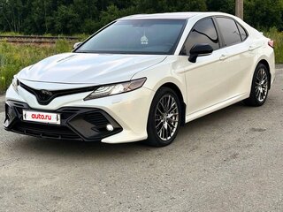 2018 Toyota Camry VIII (XV70), белый, 2999900 рублей, вид 2